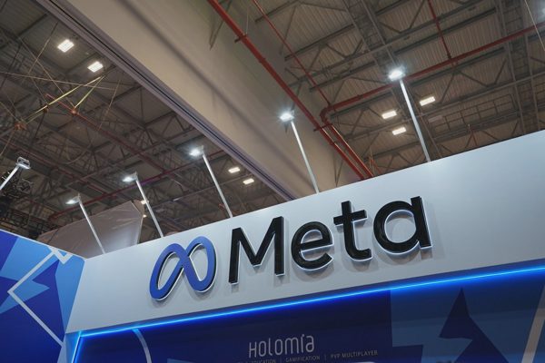 Meta xây tuyến cáp quang 7.000 km tốc độ một triệu gigabit/giây