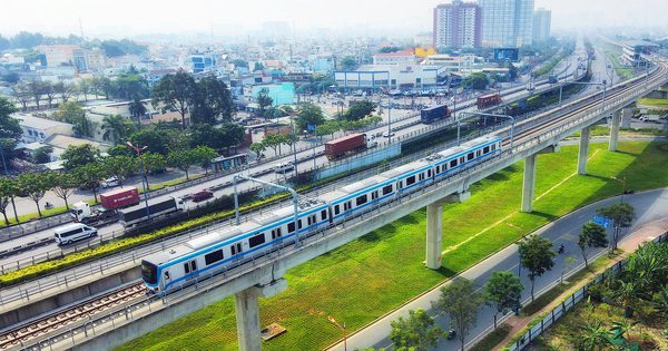 Metro số 1 TP.HCM tạm ngưng gần 1 giờ vì mất điện đột ngột