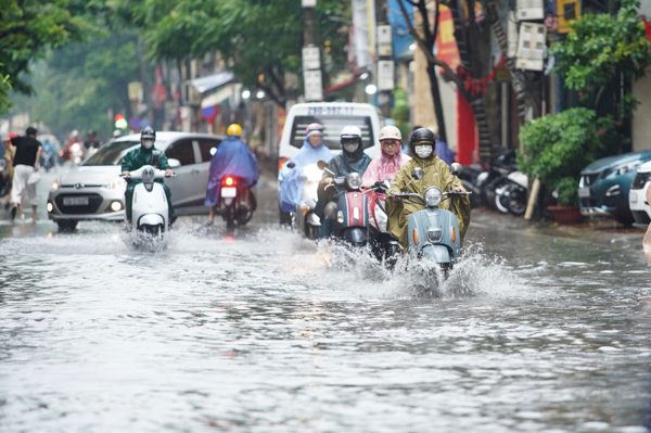 Miền Bắc bước vào đợt mưa rất lớn, có nơi vượt 500mm