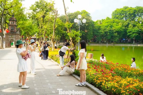 Miền Bắc thời tiết đẹp trước khi mưa dông