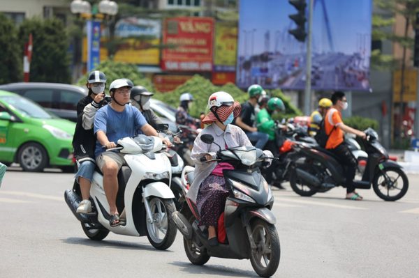 Miền Bắc tiếp tục nắng nóng hiếm gặp
