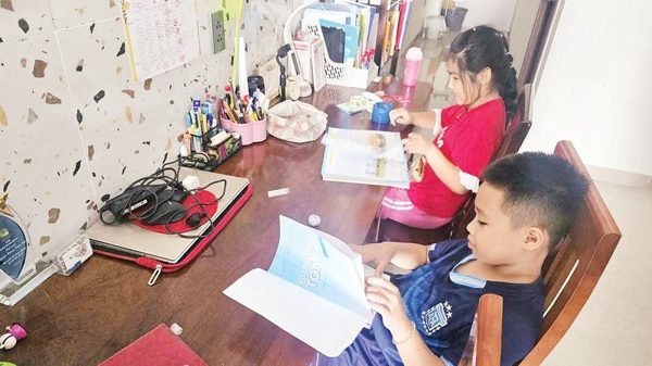 Miễn phí sách giáo khoa sớm, chủ động nguồn cung