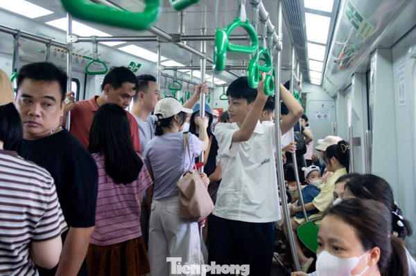 Miễn phí vé dịp 2/9, tàu điện Hà Nội đón hơn 408.000 lượt khách