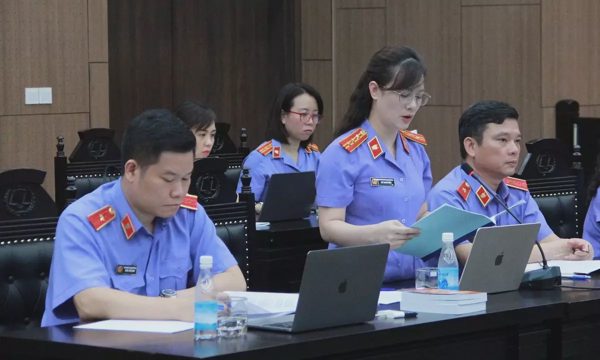 Miễn thi tuyển với luật sư giỏi, doanh nhân xuất sắc vào làm ở Viện kiểm sát