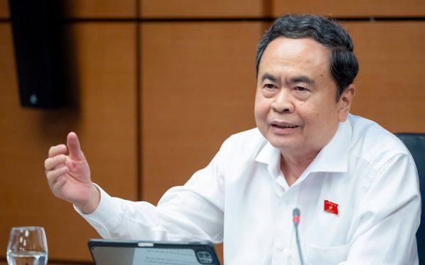 Miễn thuế cung cấp suất ăn: Tính toán kỹ để lợi ích thực sự đến với người dân