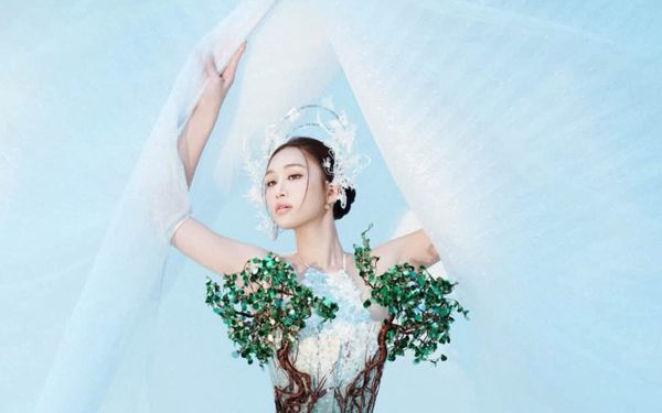 Minh Anh đưa mùa bướm Cúc Phương lên sân khấu Miss International Queen