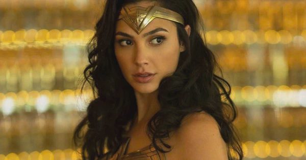 Minh tinh Gal Gadot bất ngờ bị gạch tên khỏi 'Wonder woman'
