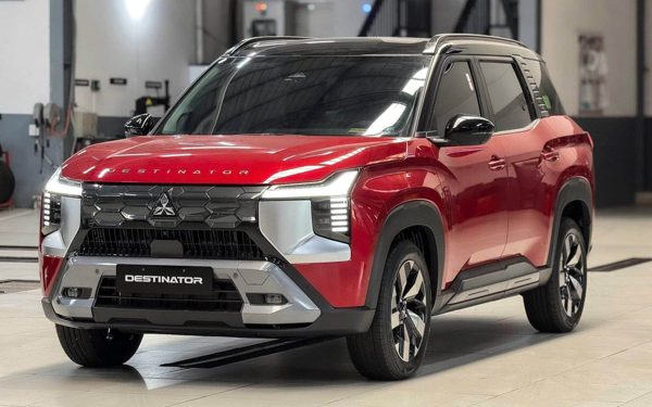 Mitsubishi Destinator bán hơn 10.000 xe trong chưa đầy 1 năm ở Việt Nam, phá kỷ lục của Xpander