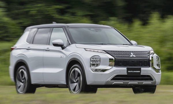 Mitsubishi Outlander sắp bán trở lại ở Việt Nam