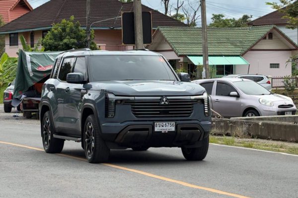 Mitsubishi Pajero đời mới tiếp tục hút khách, vượt chỉ tiêu năm