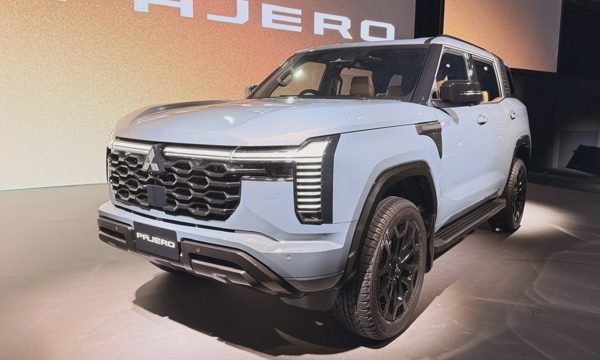 Mitsubishi Pajero thế hệ mới ra mắt