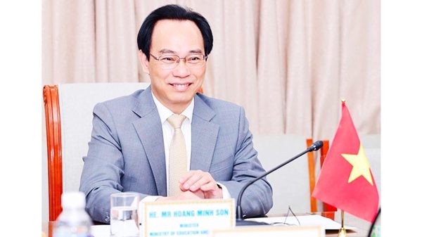 Mở cánh cửa tương lai cho học sinh vùng biên (kỳ 4)