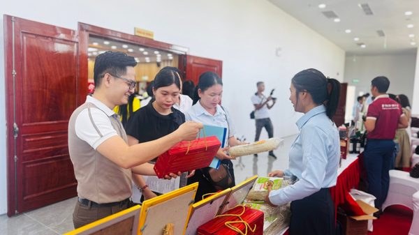 Mở đường cho hàng Quảng Ngãi ra thị trường toàn cầu