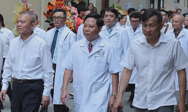 Mô hình 'y khoa học thuật' giúp sinh viên thực hành ngay tại trường
