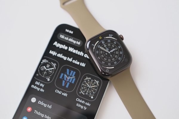 Mở hộp Apple Watch Series 12 sản xuất tại Việt Nam