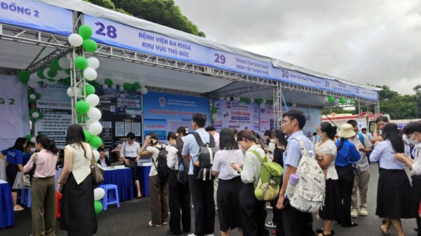 Mở rộng cơ hội nghề nghiệp cho bác sĩ trẻ