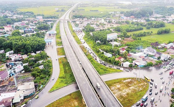 Mở rộng không gian phát triển từ các dự án hạ tầng
