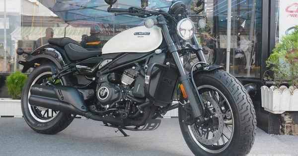 Mô tô số tự động CFMoto 450CL-C AMT chạy như xe tay ga, giá 167 triệu đồng