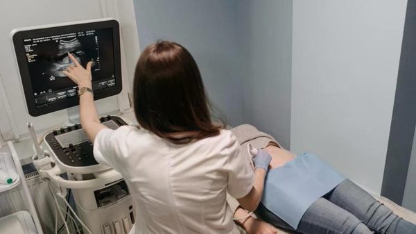 Mỗi năm hơn 4.000 phụ nữ Việt tử vong vì ung thư cổ tử cung