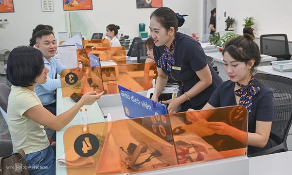 Mỗi ngày người dân gửi thêm 7.000 tỷ đồng vào ngân hàng