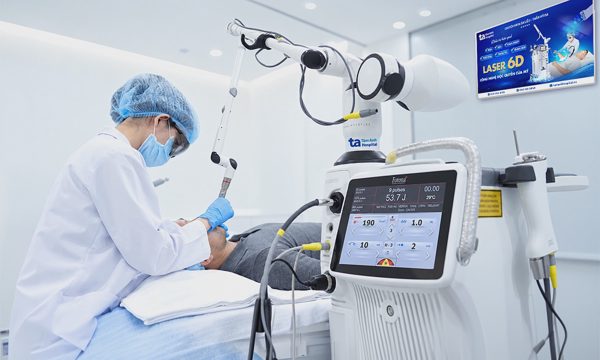 Môi thâm sạm sau gần 20 năm hút thuốc