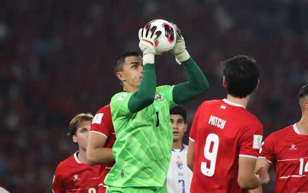 Mới vô địch FIFA ASEAN Cup, thủ môn Indonesia đã muốn 'đe dọa' các đội châu Âu