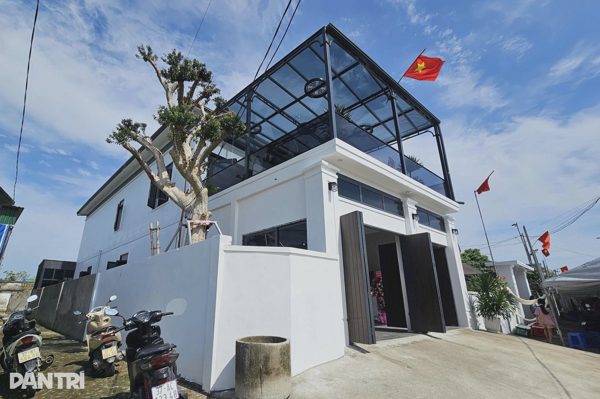 Món quà đặc biệt Đình Bắc dành tặng bố mẹ sau những năm xa nhà