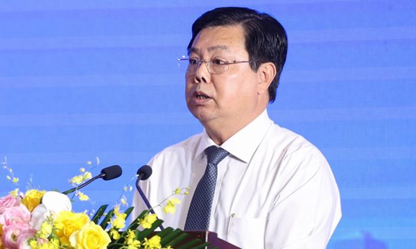 Một bộ phận thanh niên không muốn tìm việc, làm việc vì được gia đình bao bọc