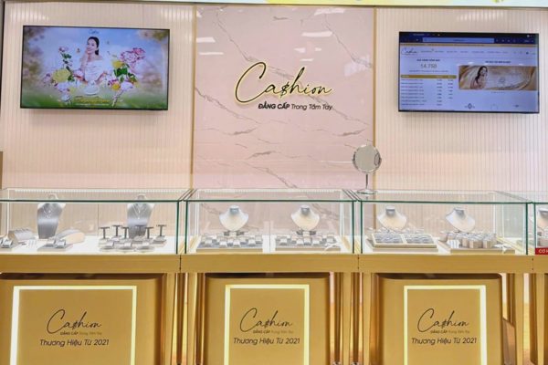 Một chuỗi kim cương tại TPHCM mở cửa lại, thông báo quan trọng đến khách