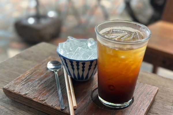 Một cốc cà phê có thể hé lộ gan đang khỏe hay yếu