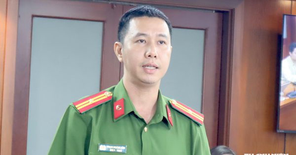 Một phường ở TP.HCM lắp camera phạt nguội lấn chiếm vỉa hè, lòng đường
