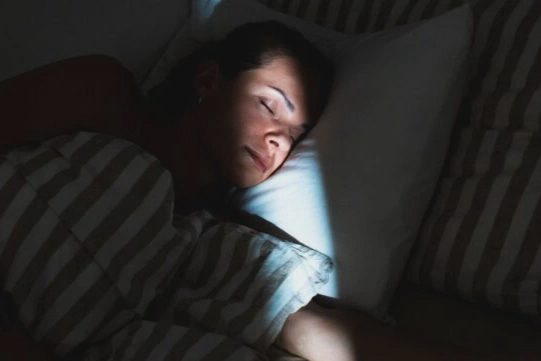 Một thói quen vào ban đêm có thể âm thầm thay đổi hình dạng trái tim bạn