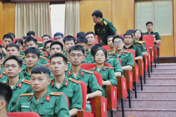 Một trường quân đội sẽ tuyển kỹ sư tài năng, xét thành tích thi Olympic