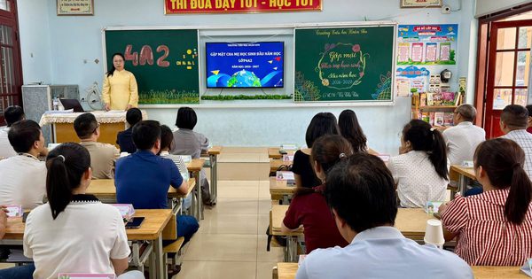 Một trường thông báo không thu quỹ lớp, hiệu trưởng trực 'đường dây nóng'