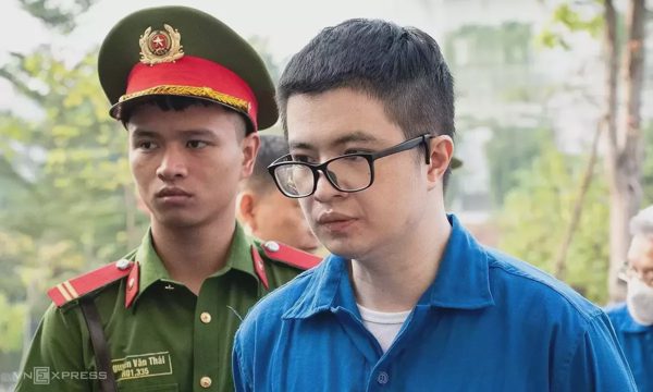 Mr Pips than 'tiền nhiều vẫn thấy đời vô nghĩa' vì mắc bệnh tâm thần