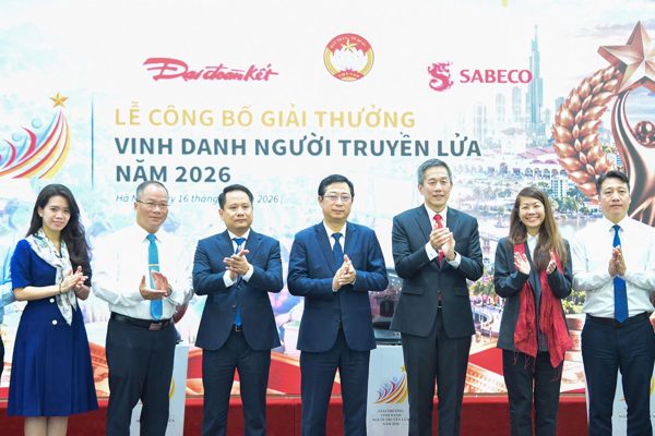 MTTQ Việt Nam và SABECO công bố giải thưởng 'Vinh danh Người truyền lửa' 2026