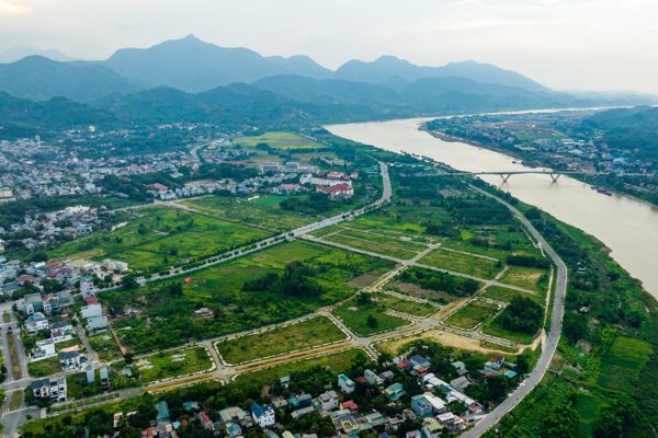Mua bán đất 13 tỷ nhưng hợp đồng ghi 1,5 tỷ, bên bán đòi hủy