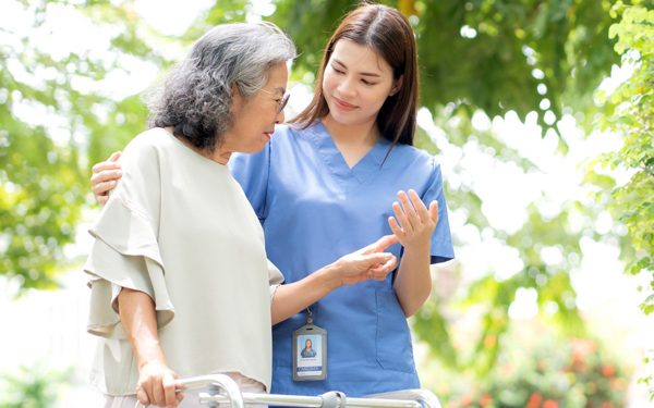 Mùa cúm đến sớm và virus biến đổi, người bệnh nền phải chuẩn bị gì?