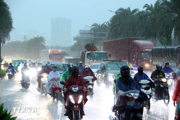Mưa lớn ở các khu vực trên cả nước khả năng kéo dài đến sáng 16/9