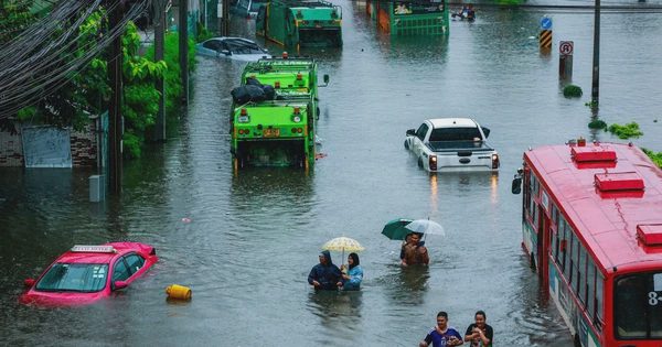 Mưa lũ tiếp diễn, Thái Lan điều hơn 10.000 binh sĩ tham gia ứng phó