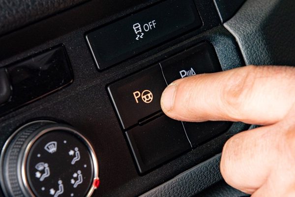 Mua ô tô vì loạt tính năng công nghệ này nhưng nhiều người lại chẳng dùng đến