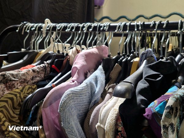 Mua sắm đồ cũ: Xu hướng tiêu dùng tiết kiệm và văn minh của người trẻ đô thị