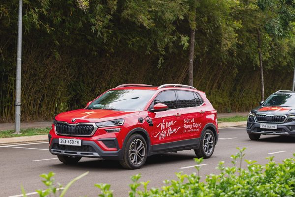 Mua Skoda tháng 9: Hỗ trợ 100% lệ phí trước bạ, lãi suất từ 4,5%/năm
