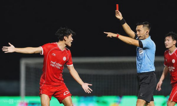 Mưa thẻ phạt trong ngày V-League 2026-2027 khởi tranh