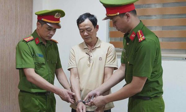 'Mượn danh' để tác động quan chức, giúp doanh nghiệp hưởng lợi 15,6 tỷ đồng