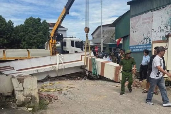 Muốn mua ôtô phải hỏi 'có qua lọt cổng làng không?'