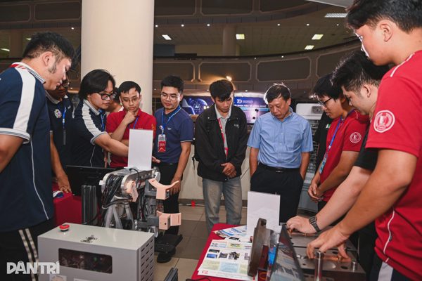 “Muốn thu hút đầu tư công nghệ cao phải có nhân lực chất lượng cao”