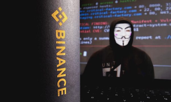Musk trêu chọc CZ sau vụ hack tỷ USD tại Binance