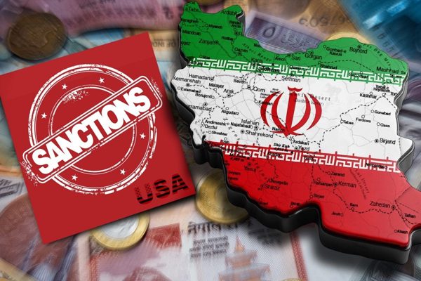 Mỹ áp trừng phạt mới với Iran, yêu cầu một số nhân viên sứ quán rời Ảrập Xêút
