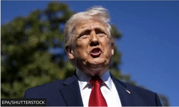 Mỹ điều tra 5 mạng truyền hình vì ngừng đưa tin về ông Trump